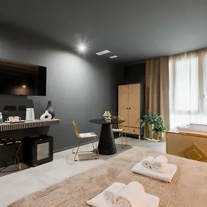 https://porta-doro-charming-house-ii-spa.hotelsalgherosardinia.com